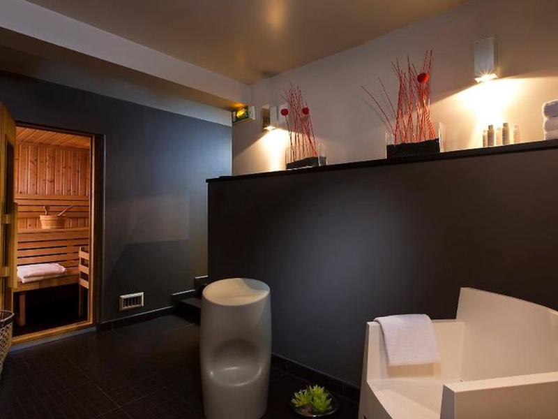 E47040C809E098A138A992DFF95047F3