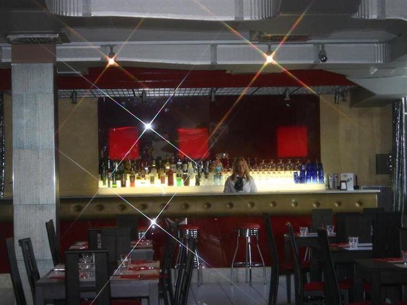 F33BE370920B1E05E5EDE124D6DF6C34