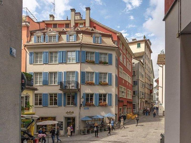 E0C148A90A62DA01BC4B496CDD45CFE2