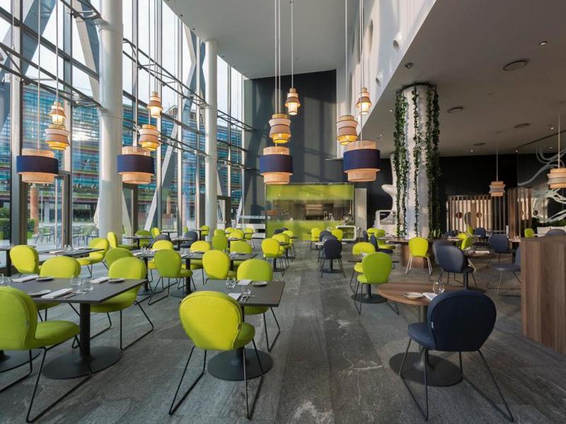 A6662B764F65E5E39693CF80E62A5570