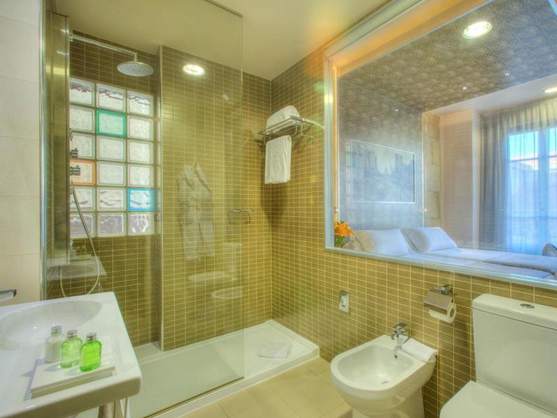 EF0AAD71DC4C2541F529C5675200CE19