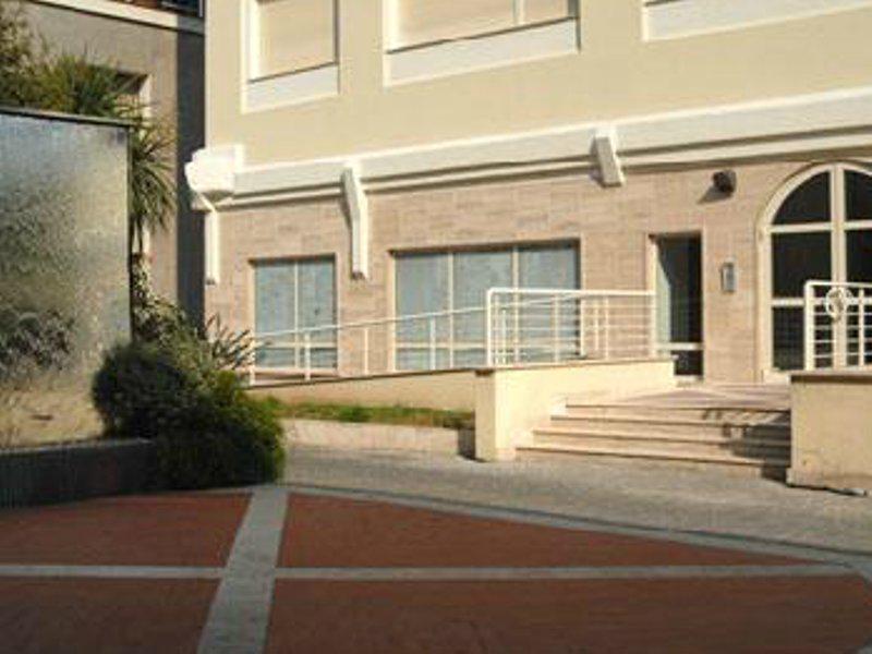 79DB5B8DCAC8A6C89CF4EAB8FC9B4B15