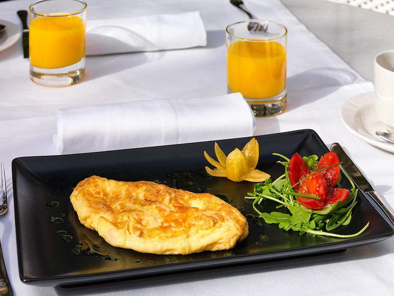 807B5EDC4F01BC7CE6C7A835F5C087AE