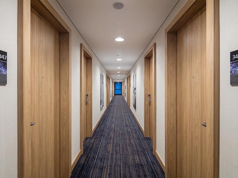 8392514D20AC7B5B66E1D426411596F9