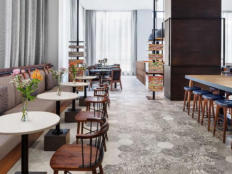 B925EEF997473BB85C1324060E350282