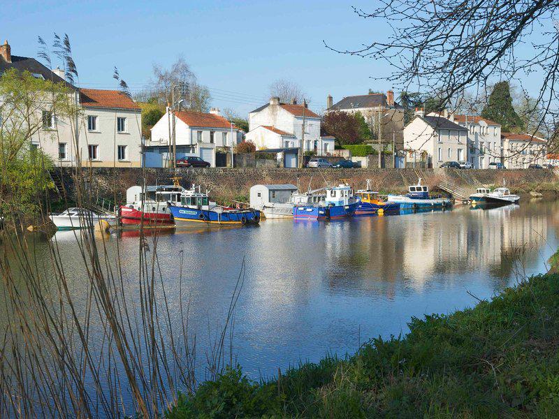 05A78999C8E670ABC01C727500B7E42D