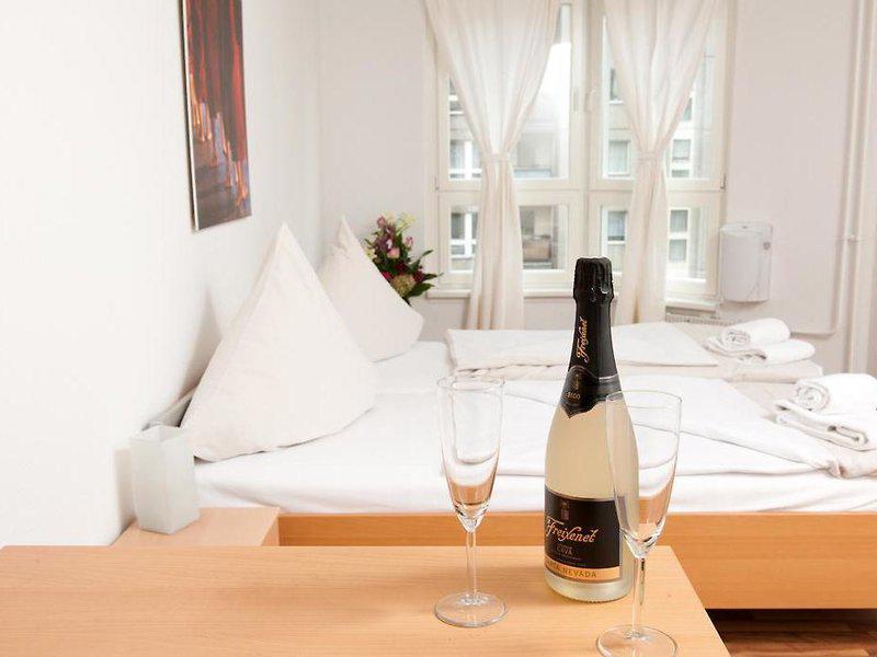 7121F7F002091CD895A6C896D18437A9