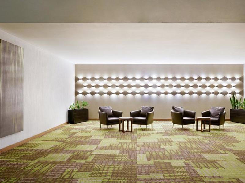 94F9B405BC4AE5BF615491385FF72AA2