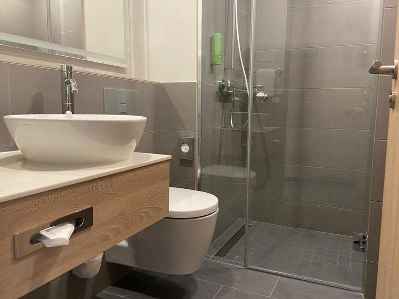 47088FC1041A892436D9B42955EB79C1