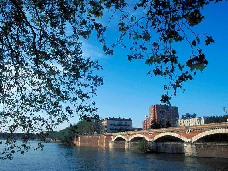 CCF39287EAB3E0FF9A0098ED52ED70CC