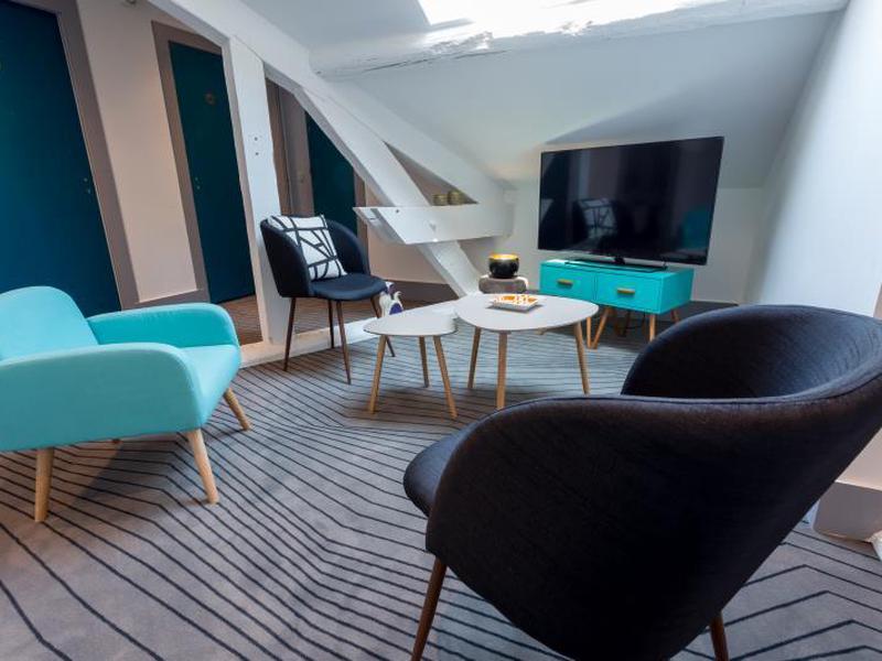 0279A5D4500D6FA084E47F99AA160B44