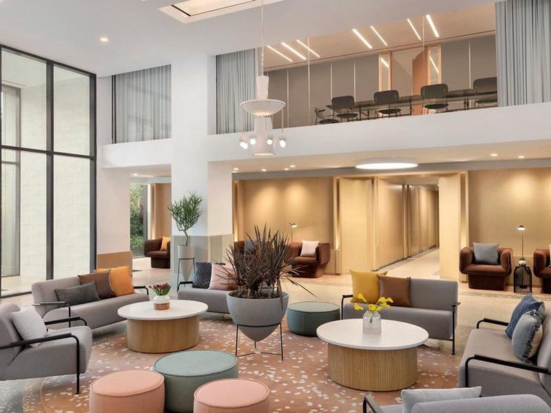 5B02744DE8342A591BB31648E4D7E034