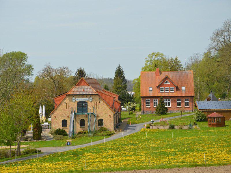 E626CB90F2642407F613F16F6ED1F755