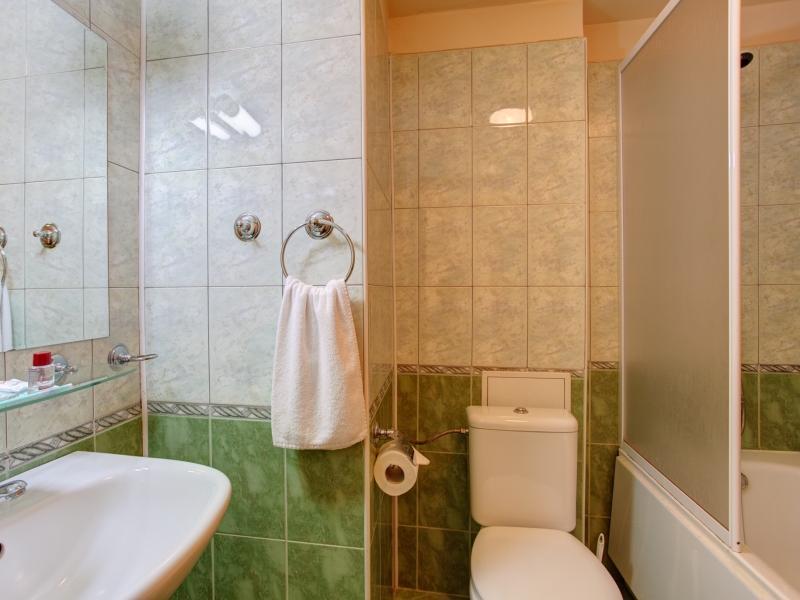 637D4F2879D6BD64AB329118307F7238