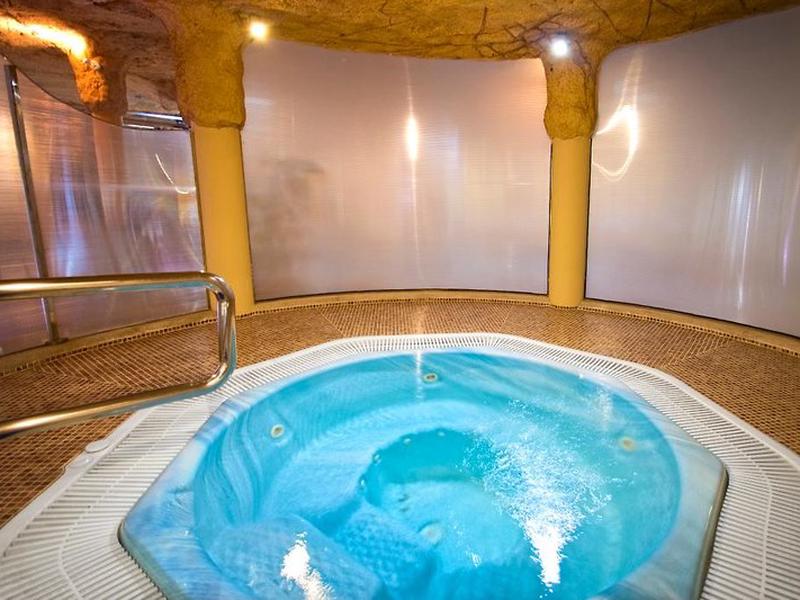 E18A3A591967D41192E0A382AECCE9F3