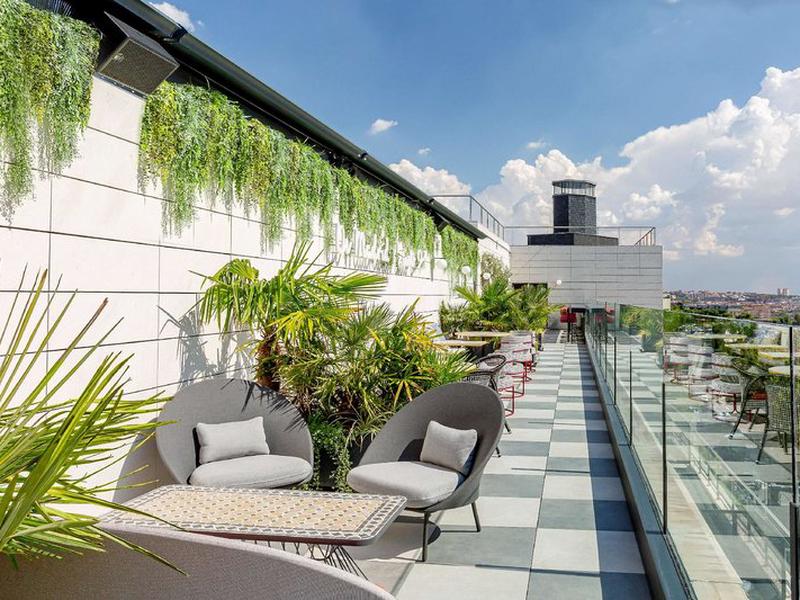 DDA8DF2DC532E0528E5CC039459CEAE3