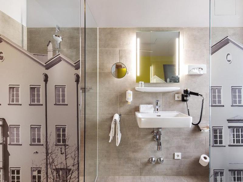 16E806E193EA0E7AB9701E5CF65F6505