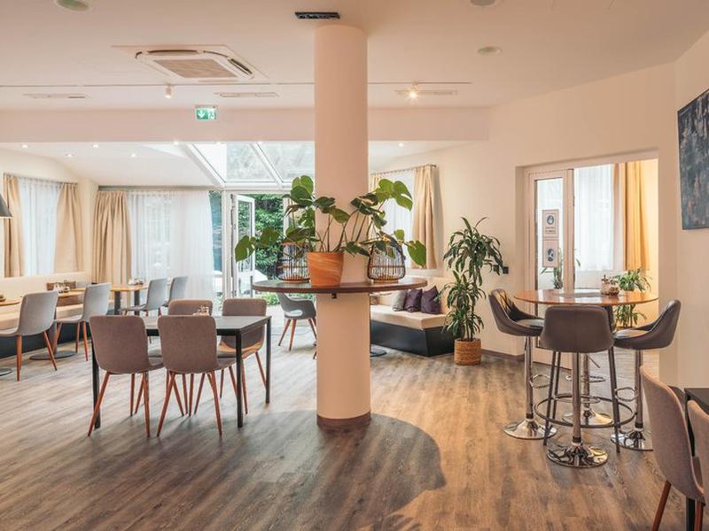 9B1C5283A23DDD4543D4E23764FEAF2C