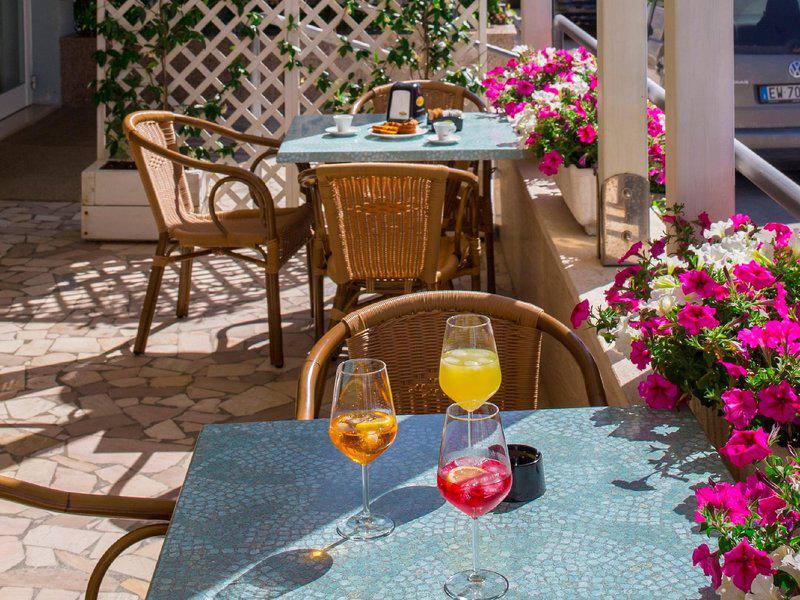 9FCC2EED330D8F0D213400523132F581