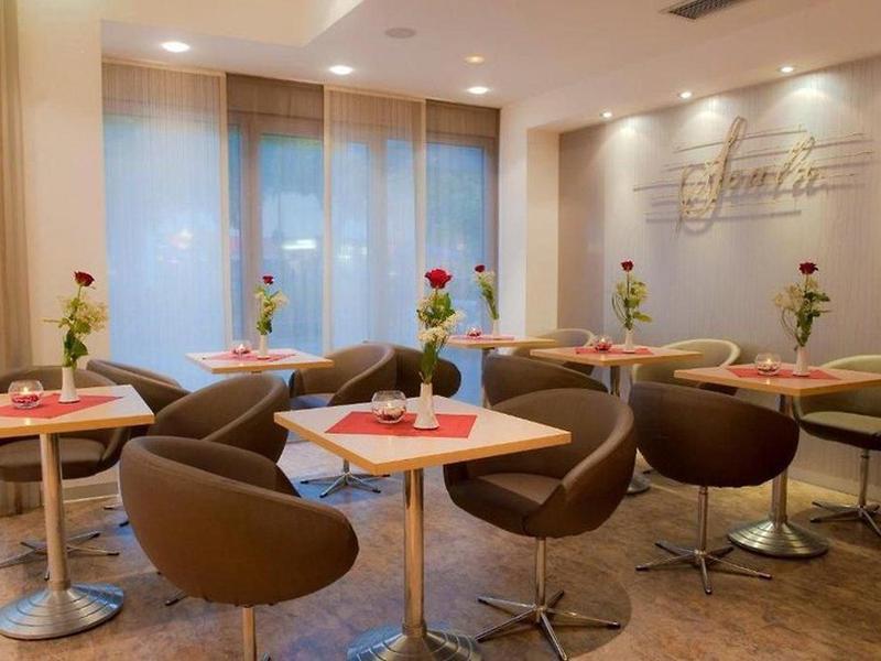 F0FC6400FA8B40035BA2AF65285B28D8