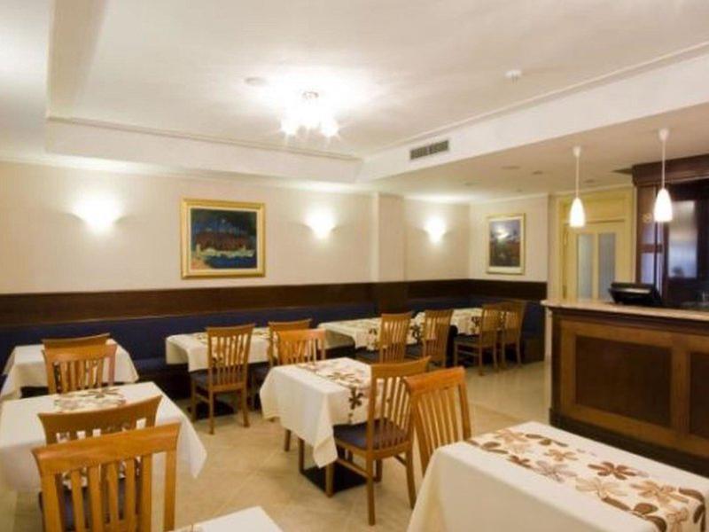 7FB23F70098806A0744EC998A2597408