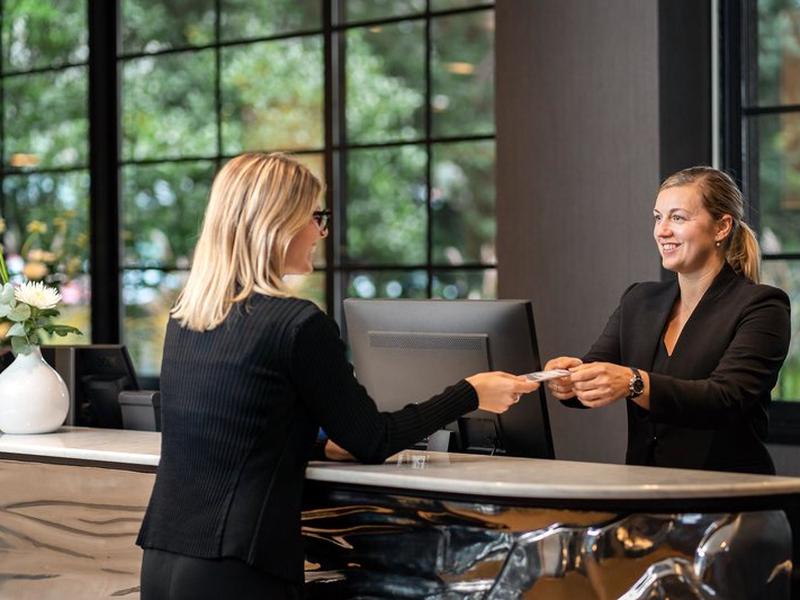 C17B2B161A5FAF74F4098ACEAD7470CC