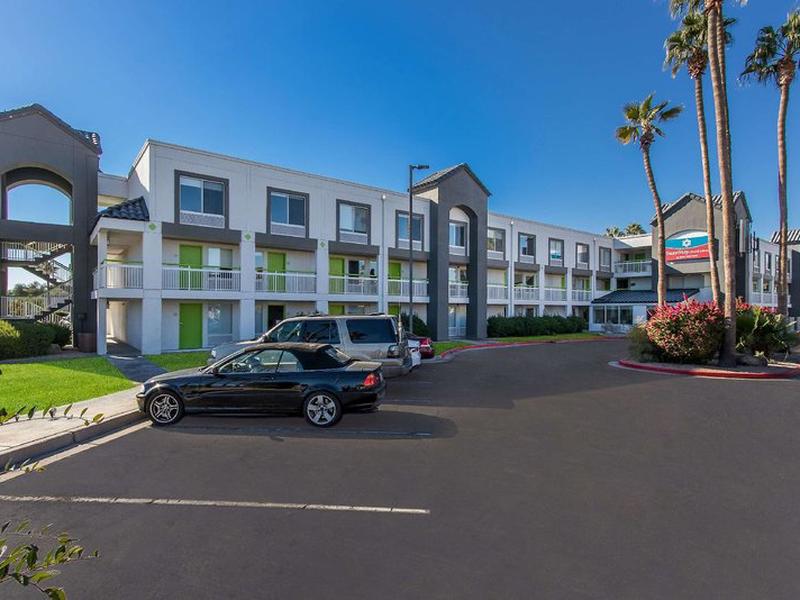 FC6CD55130DFA2B1AD3067A4C963AB10