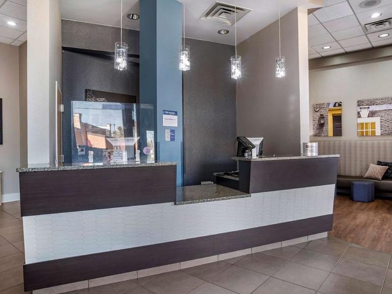 FE24219808FF1BF76C3038D31753A551