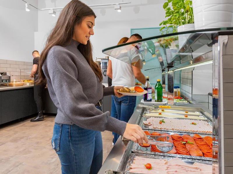 0D71FA21C2A40C6F7F84B553B22E22CF