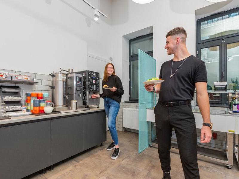 C9CC4AEB6E5986BF68F03A0C6B7CB3D9