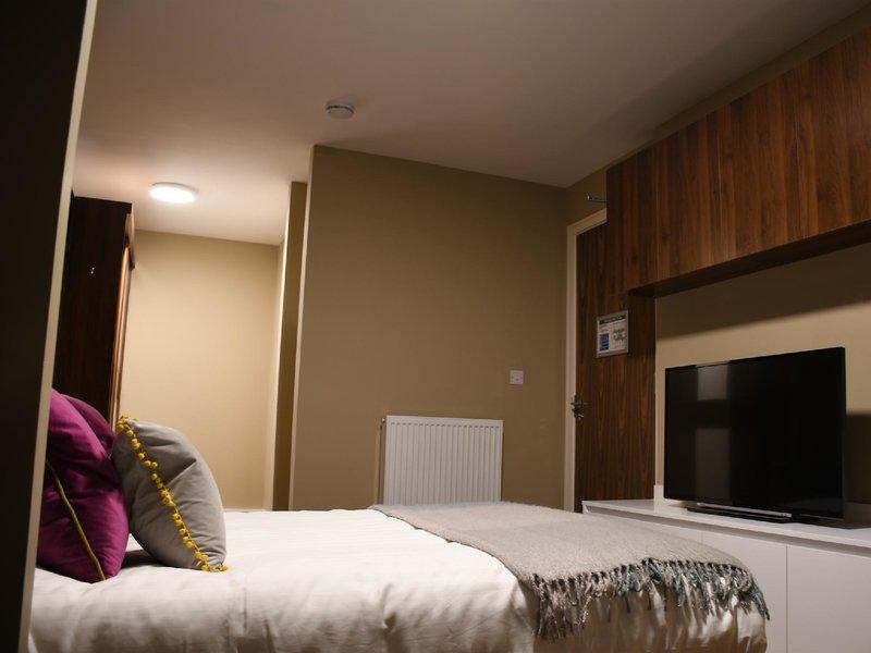 02B5280625E9B87FBED7AC012C622853