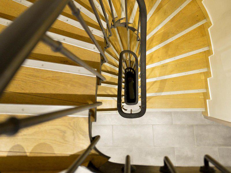 09B4874CCCF72AF9AEEA2E65D57F0F82