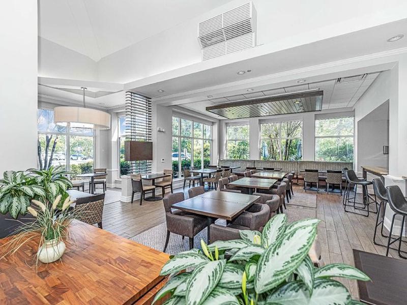 E084FEC61A847DDD98ECF6E2E4351F41