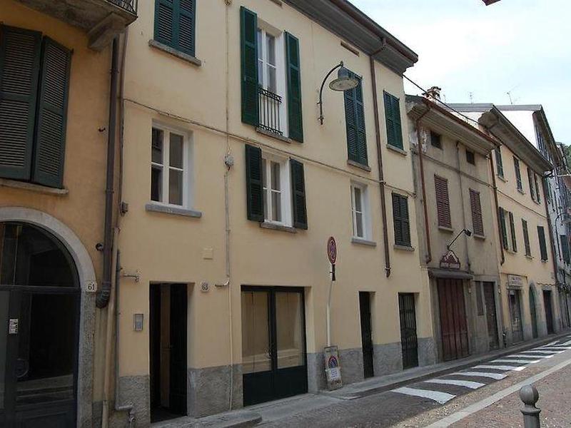 83C1B79390E1EE8F65FAF6AE6CC828BD