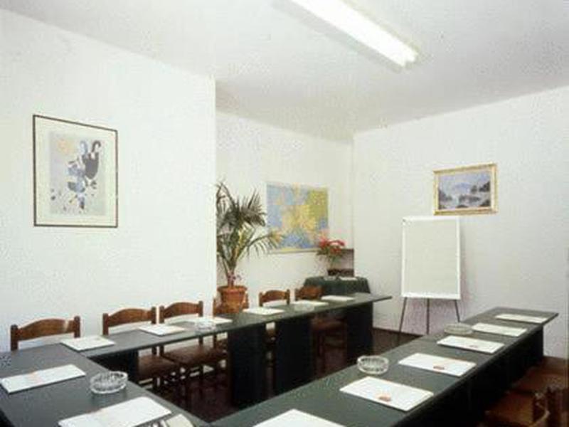 25BD1C88998E0E8115D987AA4FBC4092