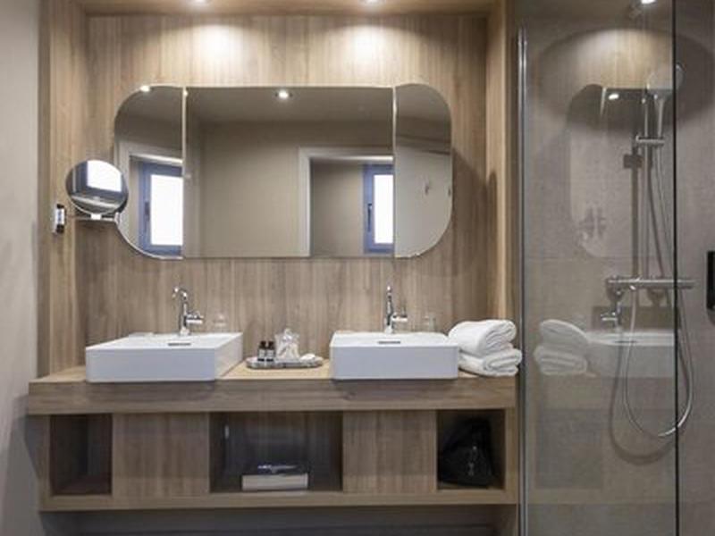 C4AA306E462F6931A229AA8402D6CCF1