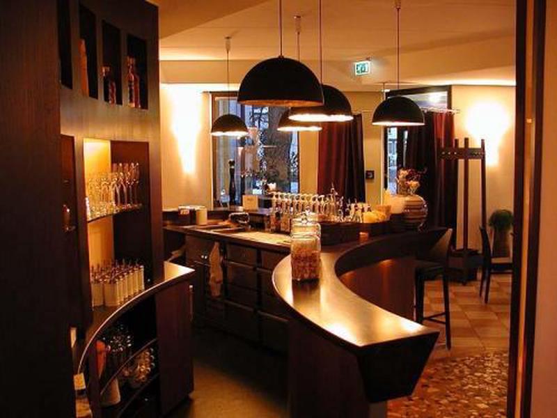 98E90A75FFA83DA73F71F277C93AD434