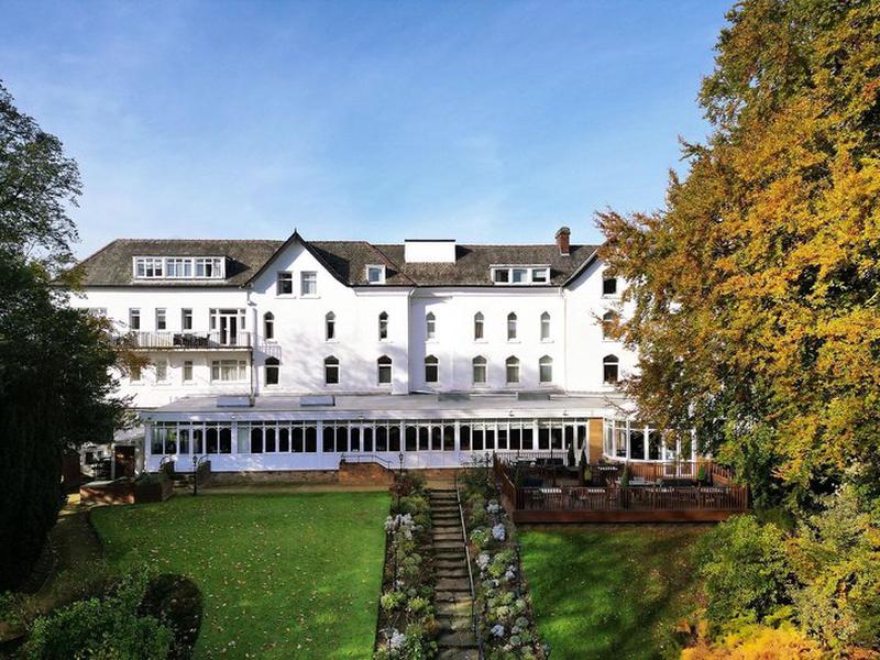 85ECD669285A1774B738E541150A129E