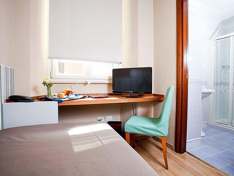 5C1FE5852D89C8706B4C265D002D22D4