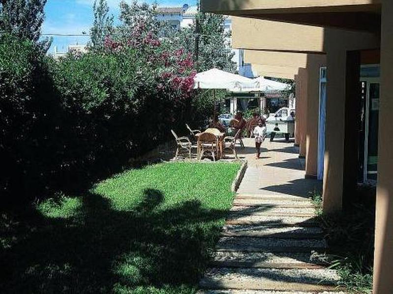 2DEE12DC0F3475F0B78E5516C46D4161