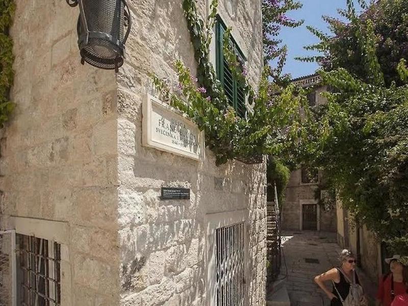 160F6089F4860B2646A680B272E46175