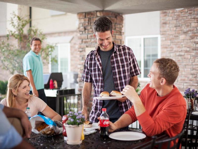 828F3B6396C61C94077A9BE759F32768