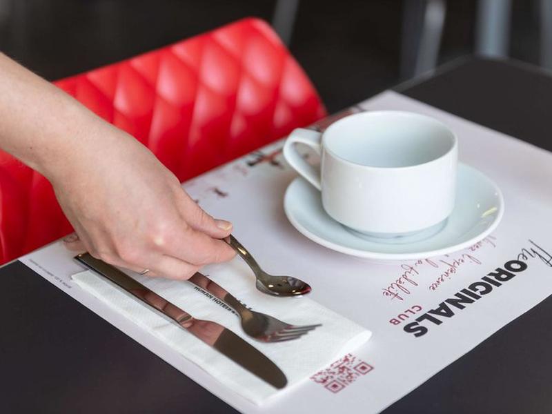 7BA0FB25659A643E5CD613EF40294083