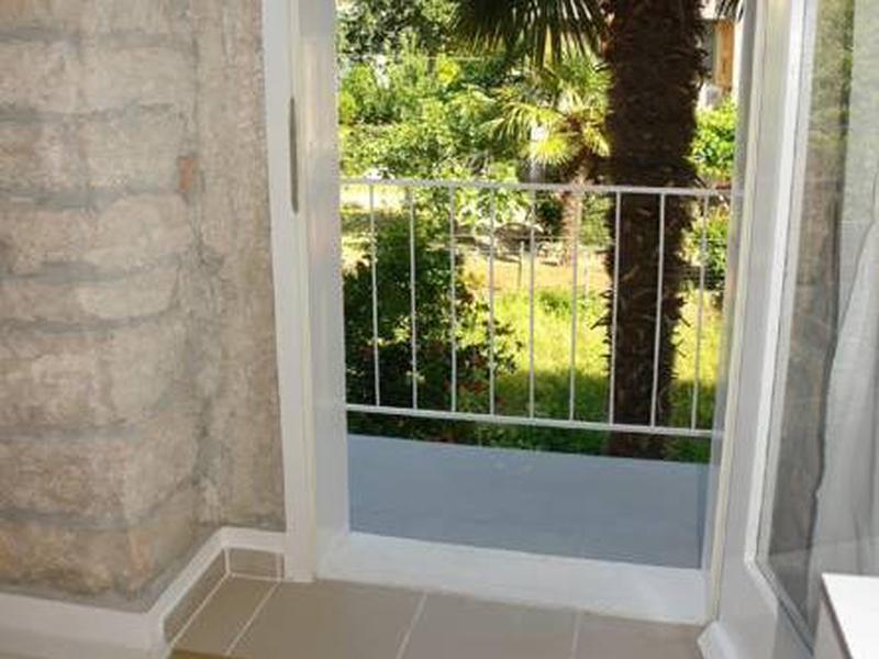 90422B4066FA2ADCAB2B42BBFE7A59EE