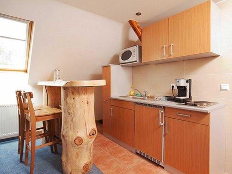 370626842D2829EEBE0F66ECE427E3BA