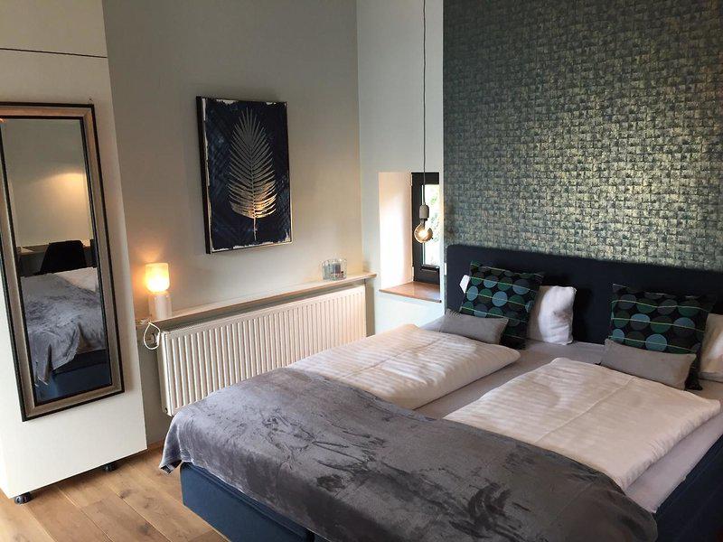 47A1736D78BCBADF6D16CA0A2A2E704A