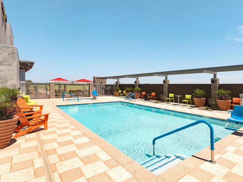 132648FC150E212CF72AF70942DA5BD7