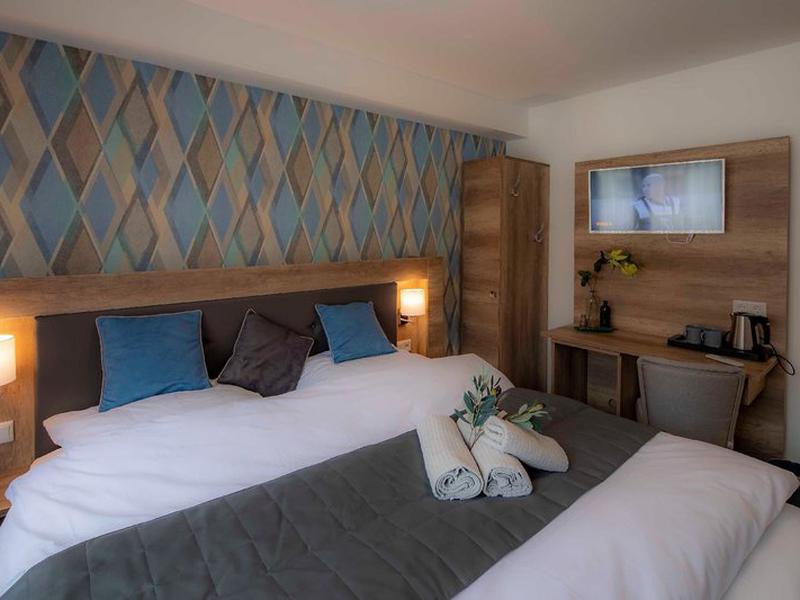 4A0F4B458C92D83CAC30D3F1080D4E7D