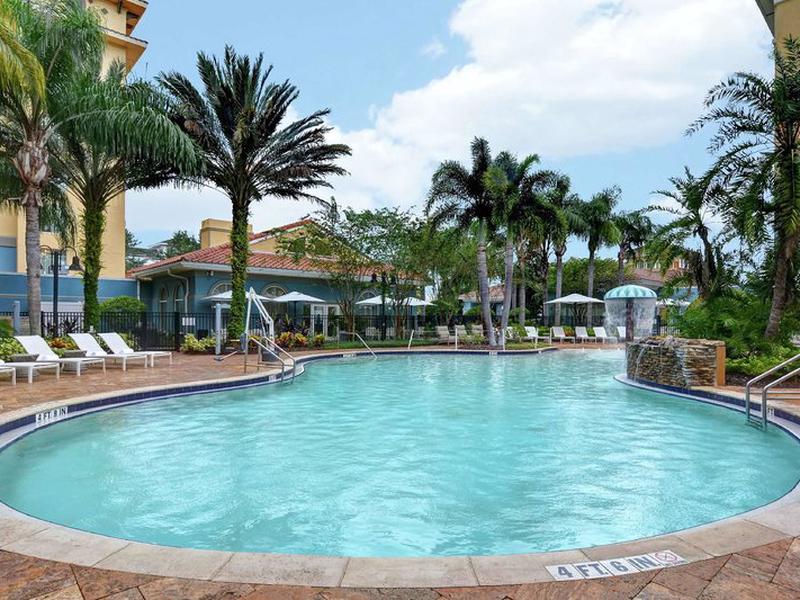 393EF781F75533007927F560A5085A79