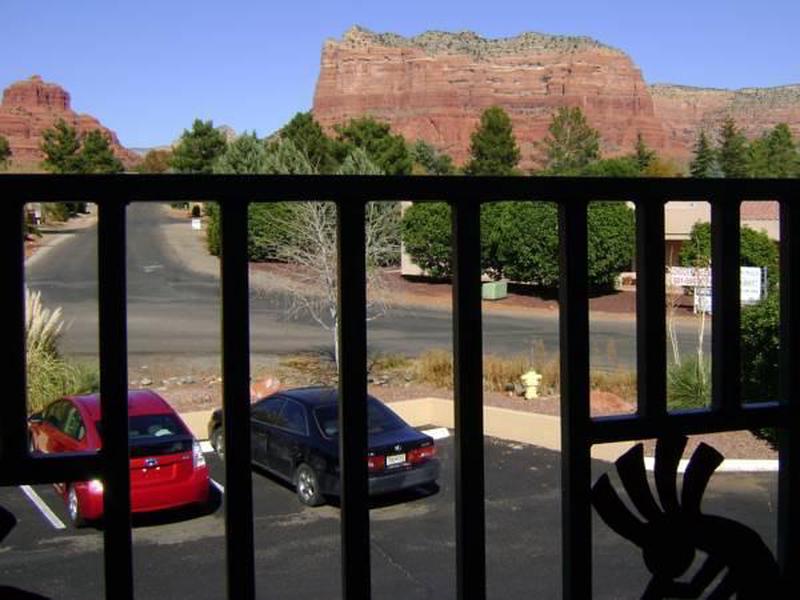 011722D936B26D186FC237CB214F5C95